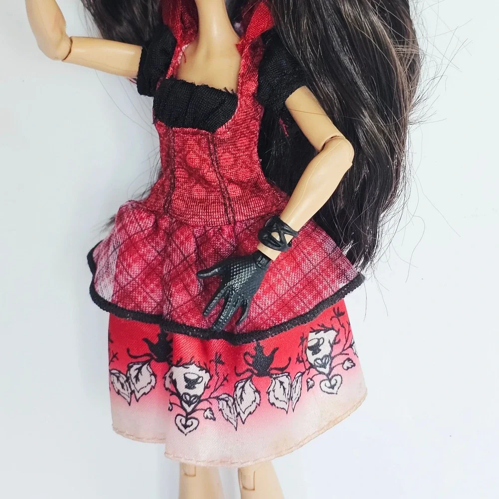 2013 Ever After High Cerise Hood Doll Red Hooded Outfit Fairytale Core Mattel
